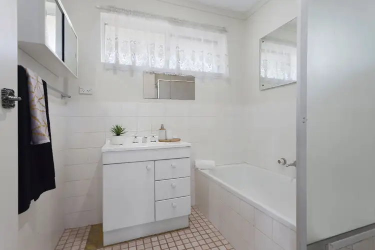 Sixth view of Homely unit listing, 4/114 Tucker Road, Bentleigh VIC 3204