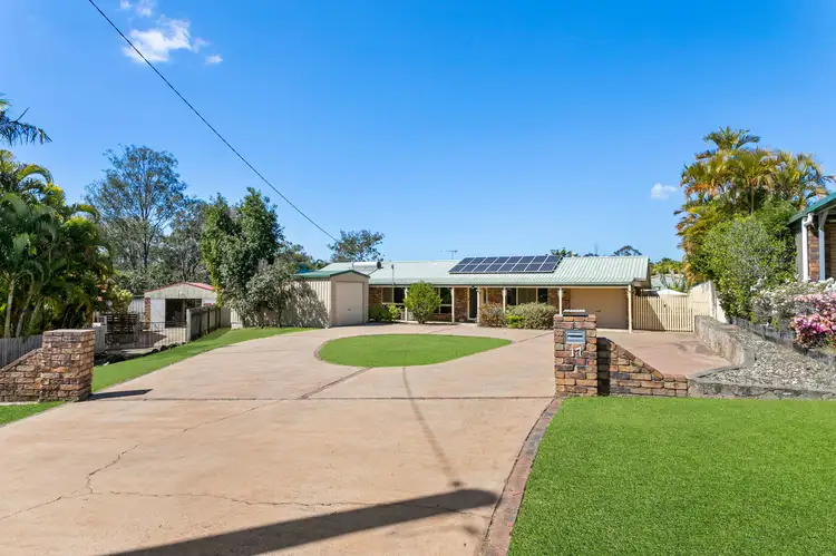 17 Augustins Crescent, Petrie QLD 4502