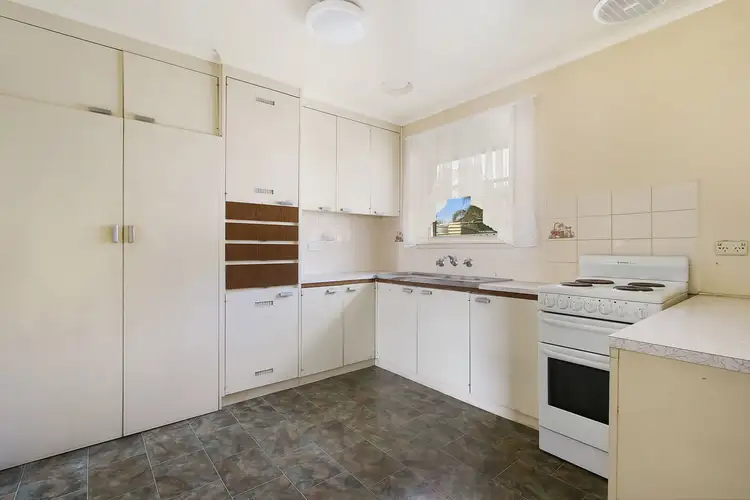 Sixth view of Homely house listing, 8 Milan Court, Wodonga VIC 3690