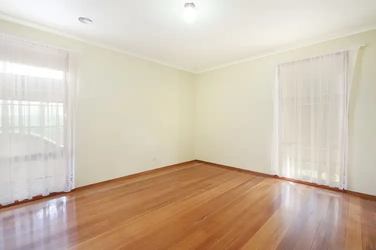 Seventh view of Homely house listing, 8 Milan Court, Wodonga VIC 3690