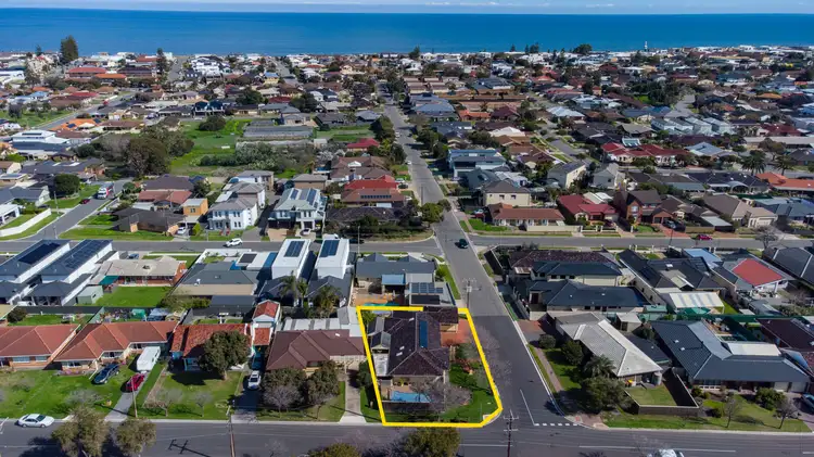17 Cambridge Avenue, West Beach SA 5024