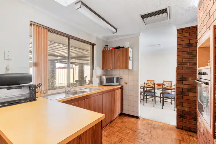 Sixth view of Homely house listing, 6 Killara Way, Craigie WA 6025
