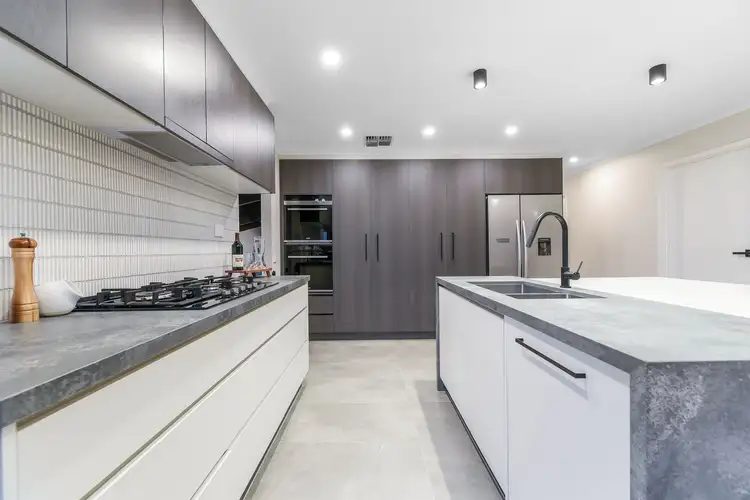 Fifth view of Homely house listing, 7 Newsom Court, Berwick VIC 3806