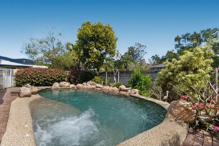 17 Chauncy Crescent, Douglas QLD 4814