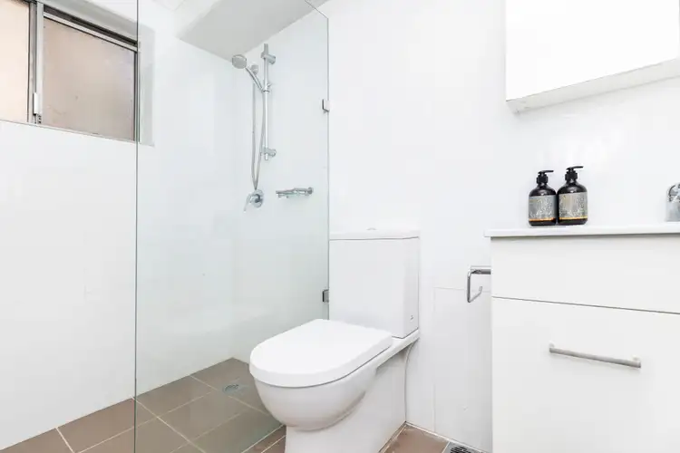 Fifth view of Homely apartment listing, 7/233-237 Ernest Street, Cammeray NSW 2062