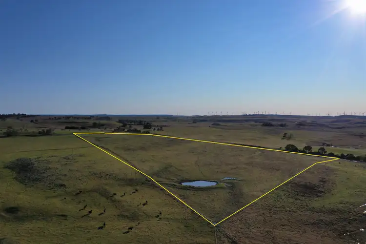 498 STRATHAIRD Lane, Taralga NSW 2580