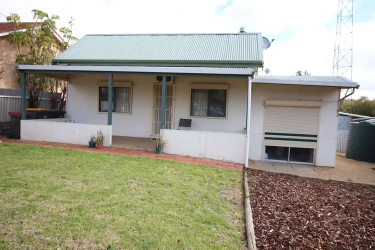 7 Henderson Street, Waikerie SA 5330