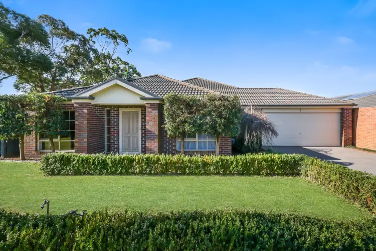 1 Talinga Court, Berwick VIC 3806