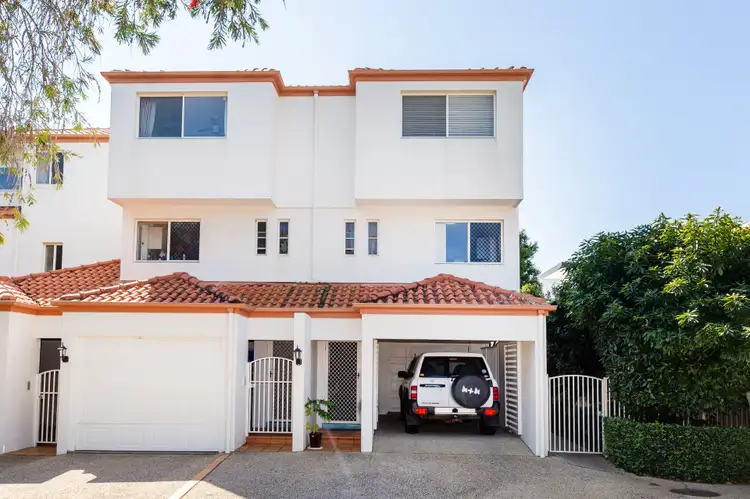 18/31 Chester Terrace, Southport QLD 4215