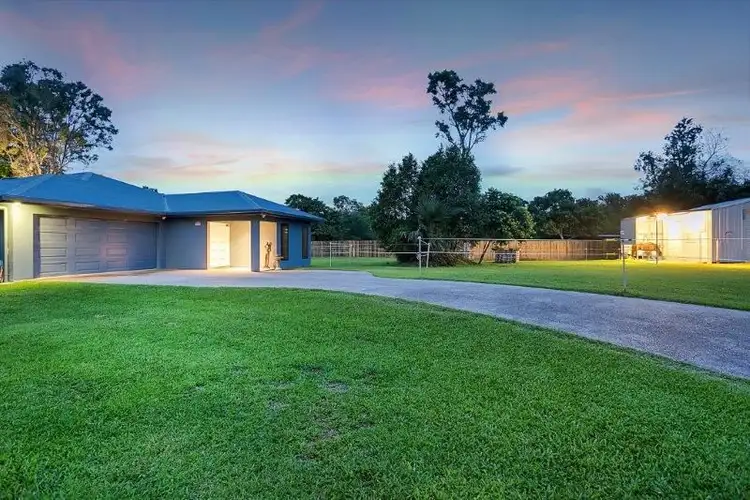 10-12 Greenacres Close, White Rock QLD 4868