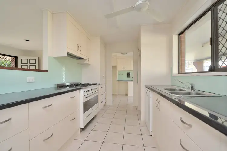 4 Intrepid Street, Clinton QLD 4680