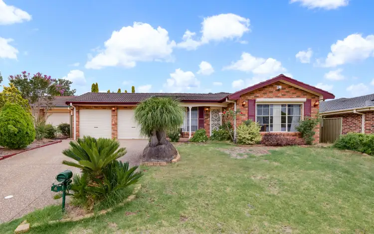 4 Oldsmobile Place, Ingleburn NSW 2565