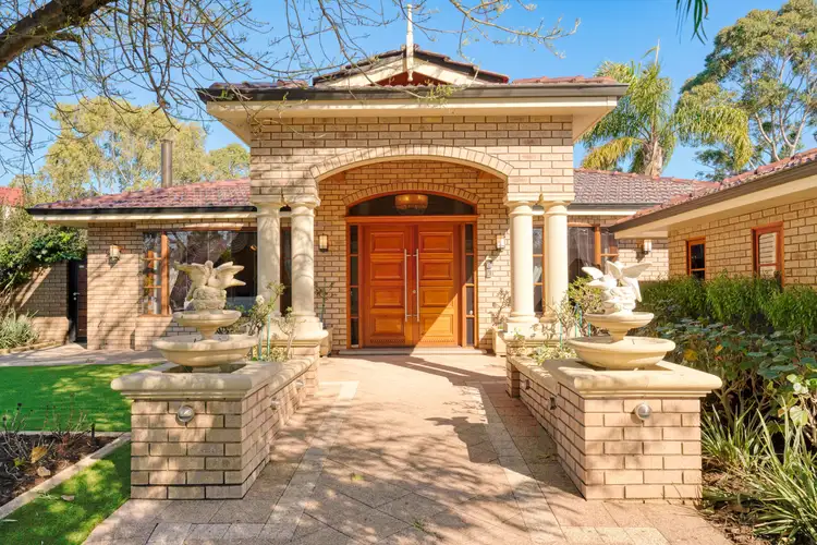 36 Rootes Road, Lesmurdie WA 6076