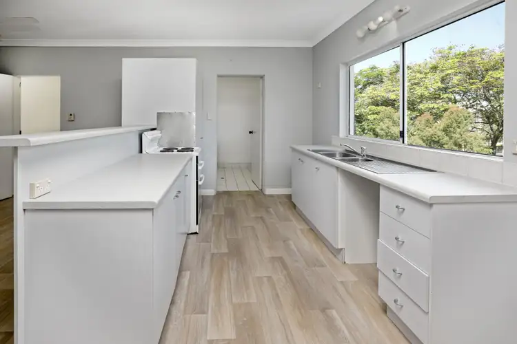 Third view of Homely unit listing, 23/24-26 Springfield Crescent, Manoora QLD 4870