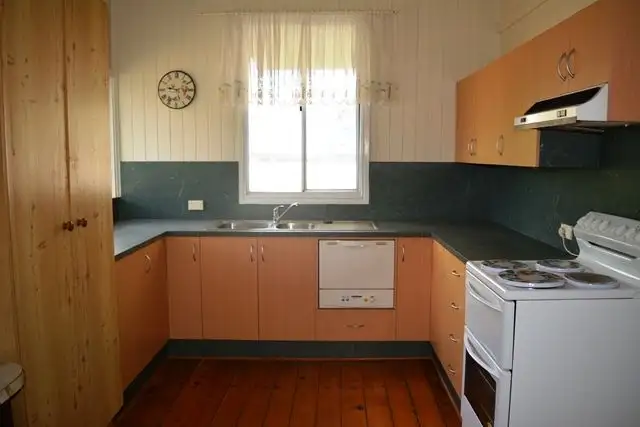 Second view of Homely house listing, 33 Garden Street, Blackall QLD 4472
