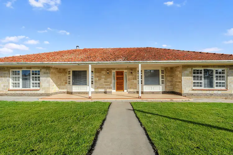 12 Samuel Street, Maitland SA 5573