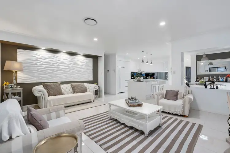 2/125 Cotlew Street, Ashmore QLD 4214