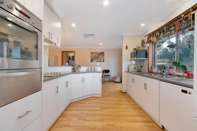Second view of Homely house listing, 2 Fergusson Court, Lyndoch SA 5351