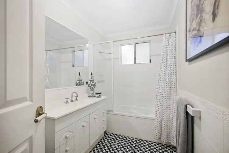 Seventh view of Homely house listing, 19 Duncan Sinclair Place, Kincumber NSW 2251