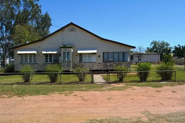 8 Acacia Street, Blackall QLD 4472
