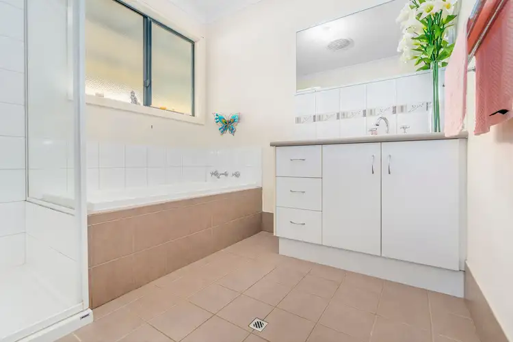 Seventh view of Homely house listing, 6 Roding Court, Deepdale WA 6532