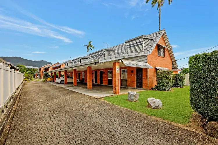 688 Bruce Highway, Woree QLD 4868