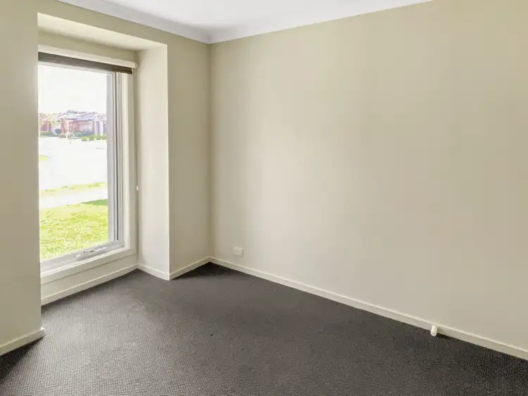 Sixth view of Homely house listing, 18 Walnut Way, Pakenham VIC 3810