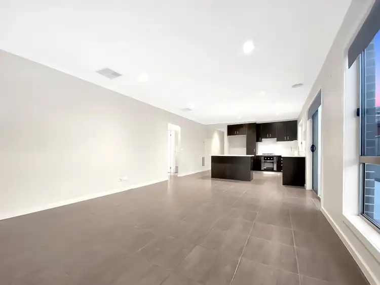 Sixth view of Homely house listing, 105 Allumba Way, Wollert VIC 3750