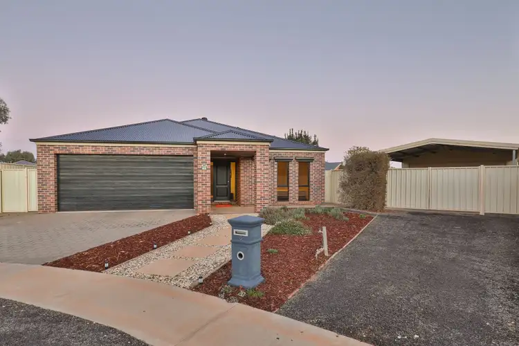 Second view of Homely house listing, 6 Oxley Court, Mildura VIC 3500
