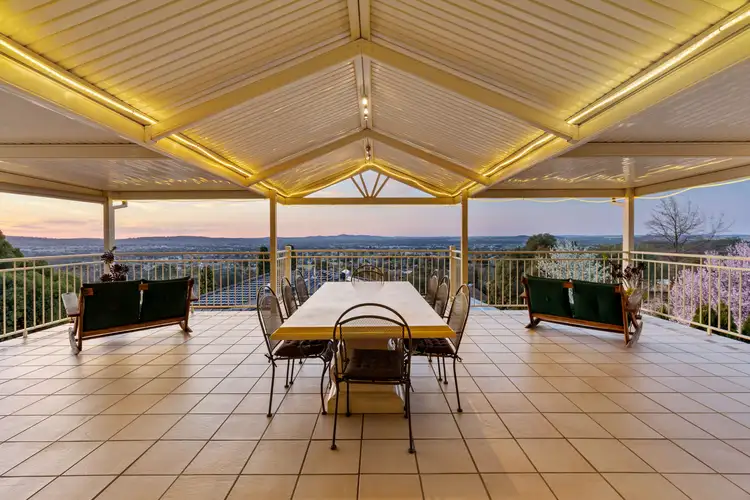 9 McCoullough Drive, Tolland NSW 2650