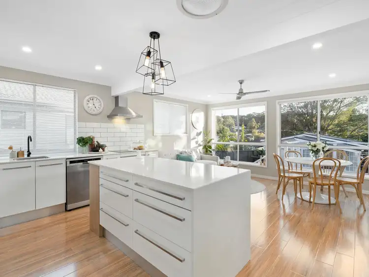 54 Thomas Mitchell Road, Killarney Vale NSW 2261