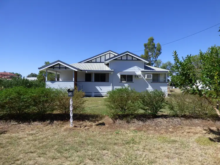 12 Albert Street, Roma QLD 4455