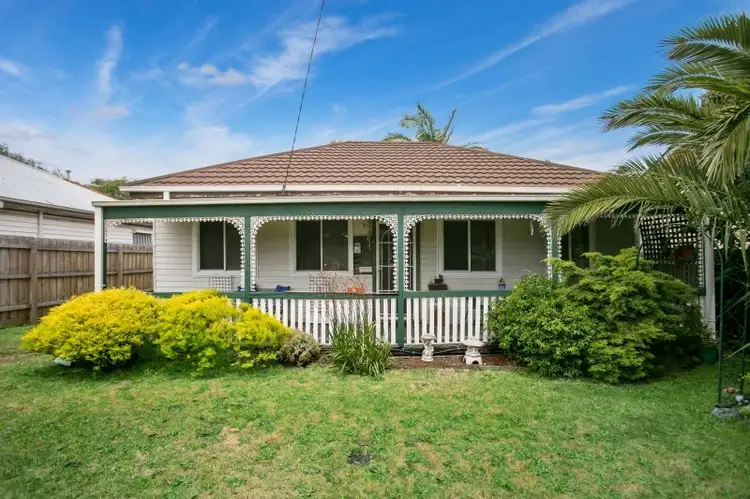 27 Seaford Road, Seaford VIC 3198