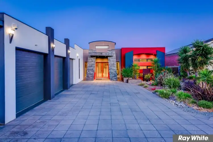 Second view of Homely house listing, 7 Scarborough Court, Tarneit VIC 3029
