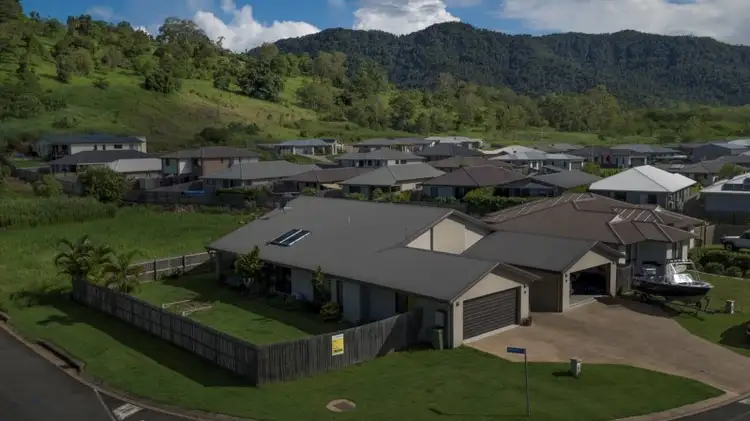 2/61 South Molle Boulevard, Cannonvale QLD 4802