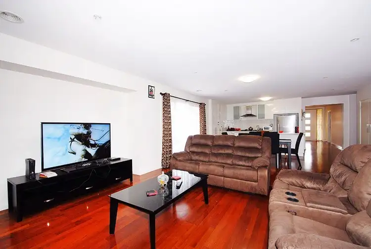 Second view of Homely house listing, 2 Holly Place, Carrum Downs VIC 3201