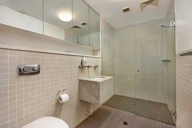 Fifth view of Homely apartment listing, 2/135-137 Abercrombie Street, Chippendale NSW 2008