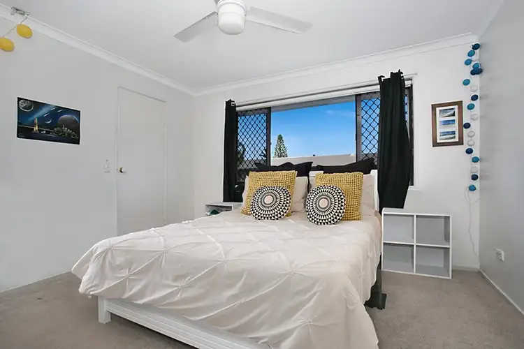 Fourth view of Homely unit listing, 1/52 Bordeaux, Mermaid Waters QLD 4218