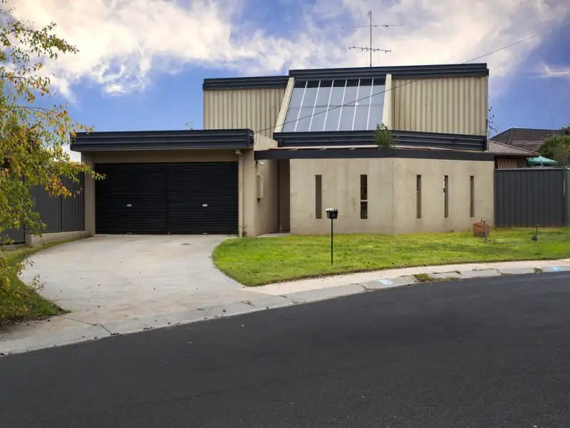 Main view of Homely house listing, 5 Bunting Court, Strathdale VIC 3550
