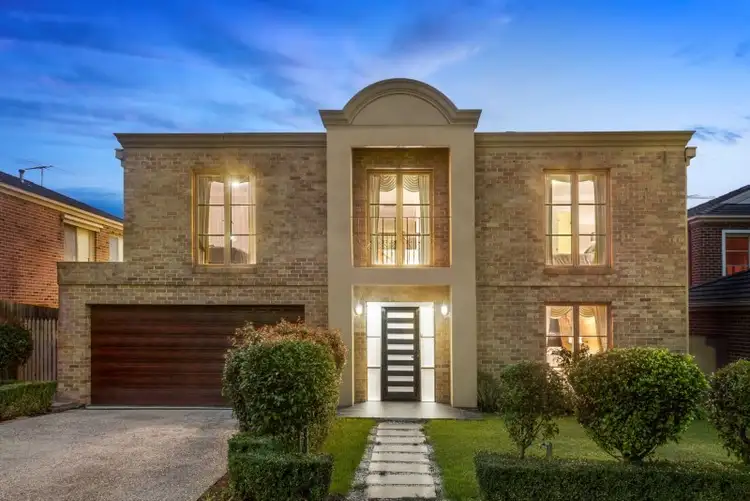 4 Tusanne Place, Doncaster East VIC 3109