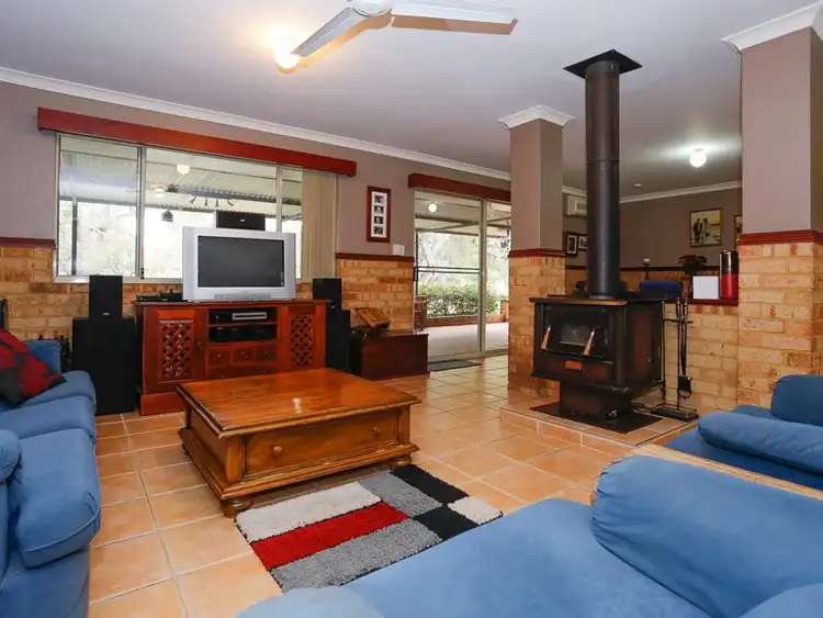 Fifth view of Homely house listing, 271 Murray Grey Circle, Lower Chittering WA 6084