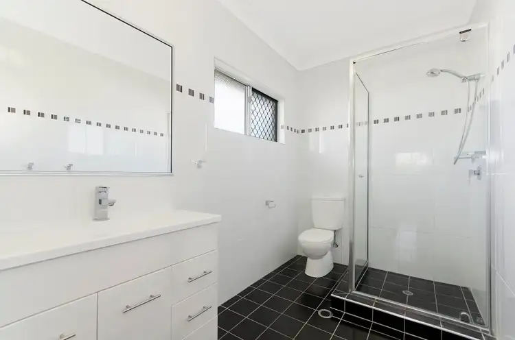 Fifth view of Homely house listing, 5 Deedes Crescent, Bushland Beach QLD 4818