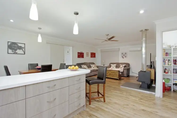 15 Lombardy Crescent, Caversham WA 6055