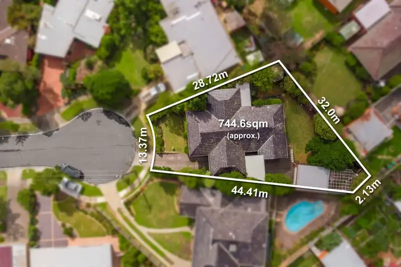 Main view of Homely house listing, 8 Eagle Rise, Templestowe Lower VIC 3107