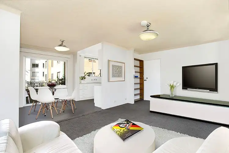 Main view of Homely unit listing, 1/2-4 Melrose Parade, Clovelly NSW 2031