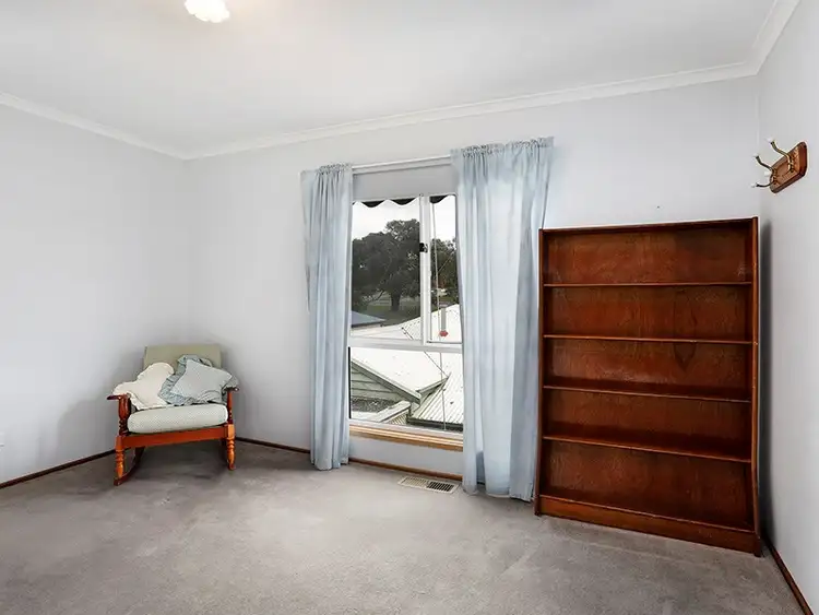 Fifth view of Homely unit listing, 1/34 Sanglen Terrace, Belmont VIC 3216