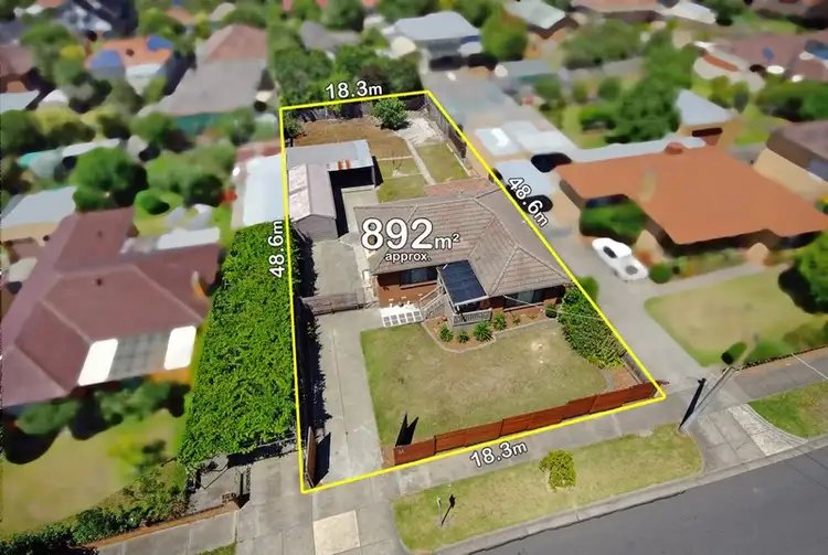 75 St Vigeons Road, Reservoir VIC 3073