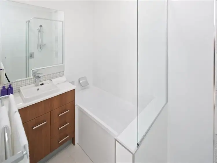 Seventh view of Homely other listing, 2/6 Compass Drive, Biggera Waters QLD 4216