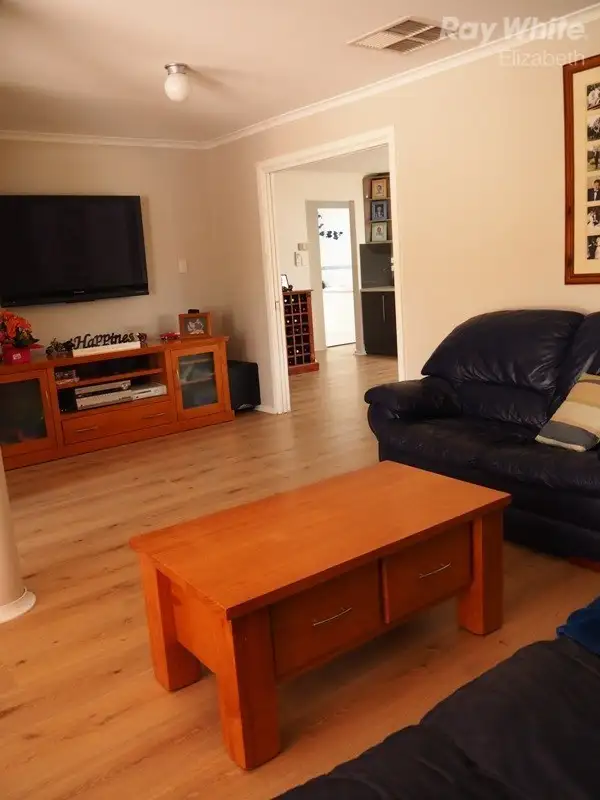 Fifth view of Homely house listing, 14 Luscombe Way, Craigmore SA 5114
