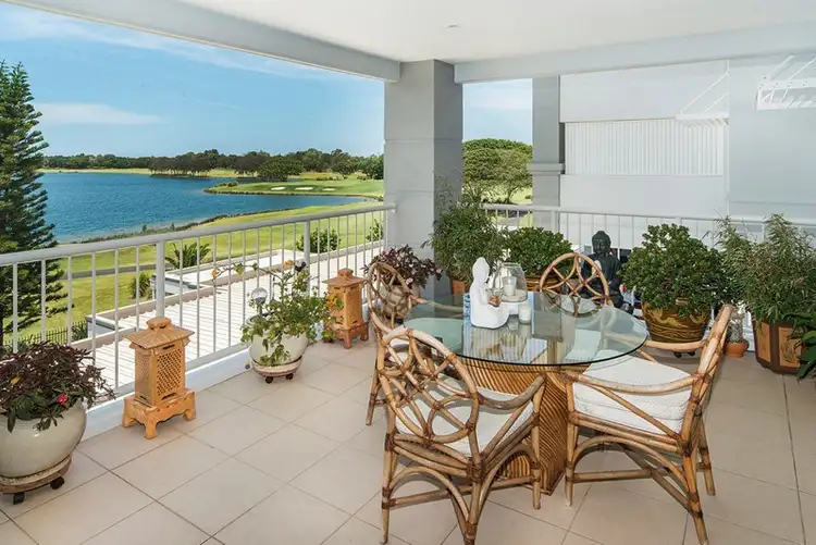 8317 Magnolia Drive East, Hope Island QLD 4212